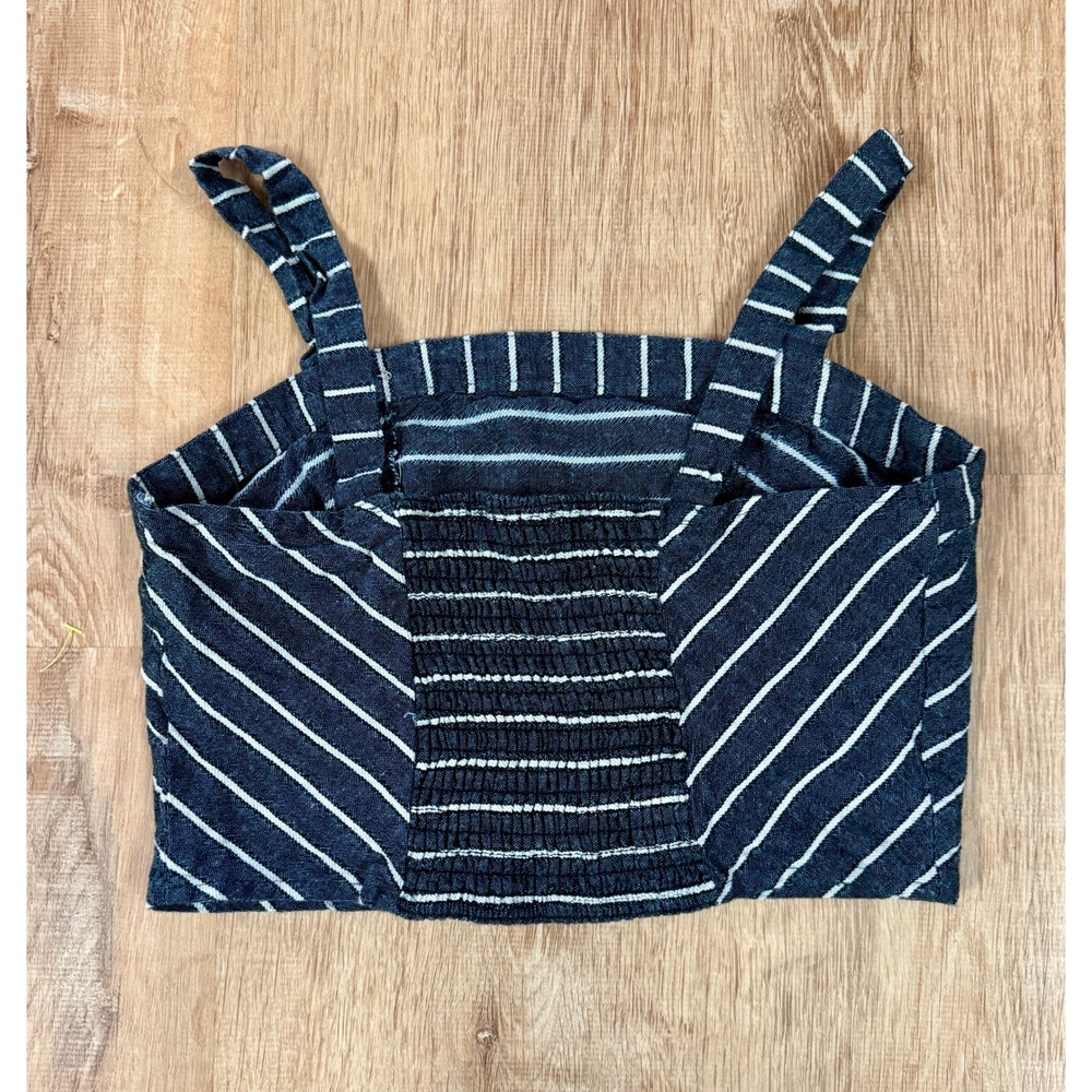 Altar'd State Blue & White Sleeveless Striped Button Front Cropped Top Women's L - Picture 2 of 5